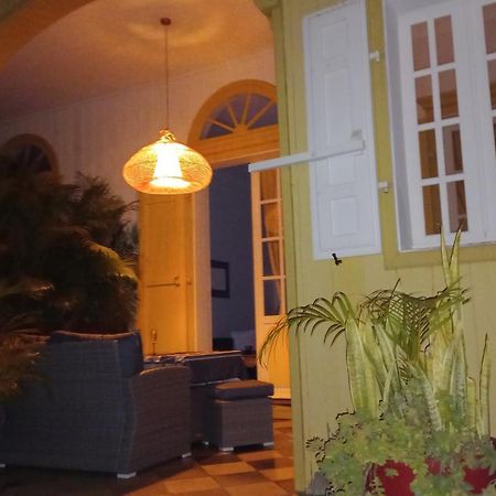 סן-פייר O Privilege Villa D'Exception En Centre-Ville De St-Pierre מראה חיצוני תמונה
